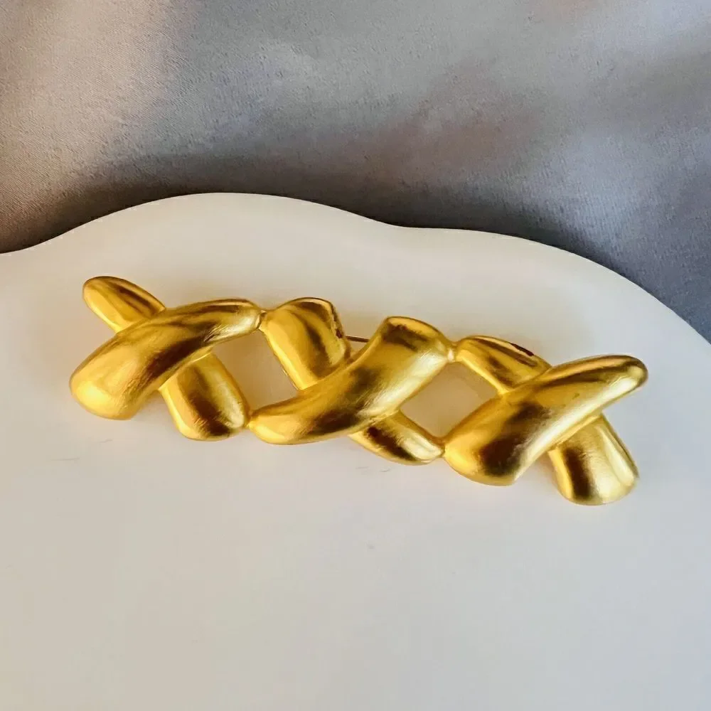 Vintage ANNE KLEIN Brooch Matte Satin Brushed Gold Tone XXX Bar MCM 4” 4549